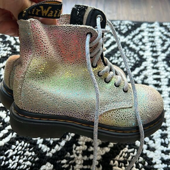 DR MARTENS Boots Iridescent Rainbow Multicolored size 8 1460 pascal t in EUC - Picture 3 of 8